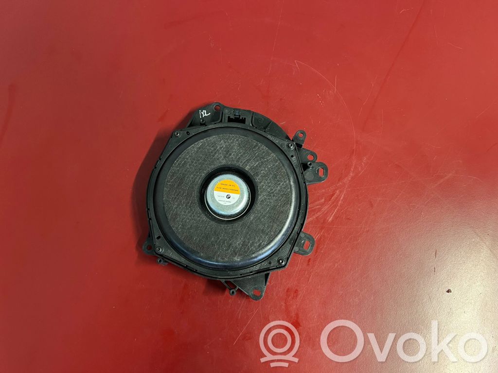 BMW iX Subwoofer 