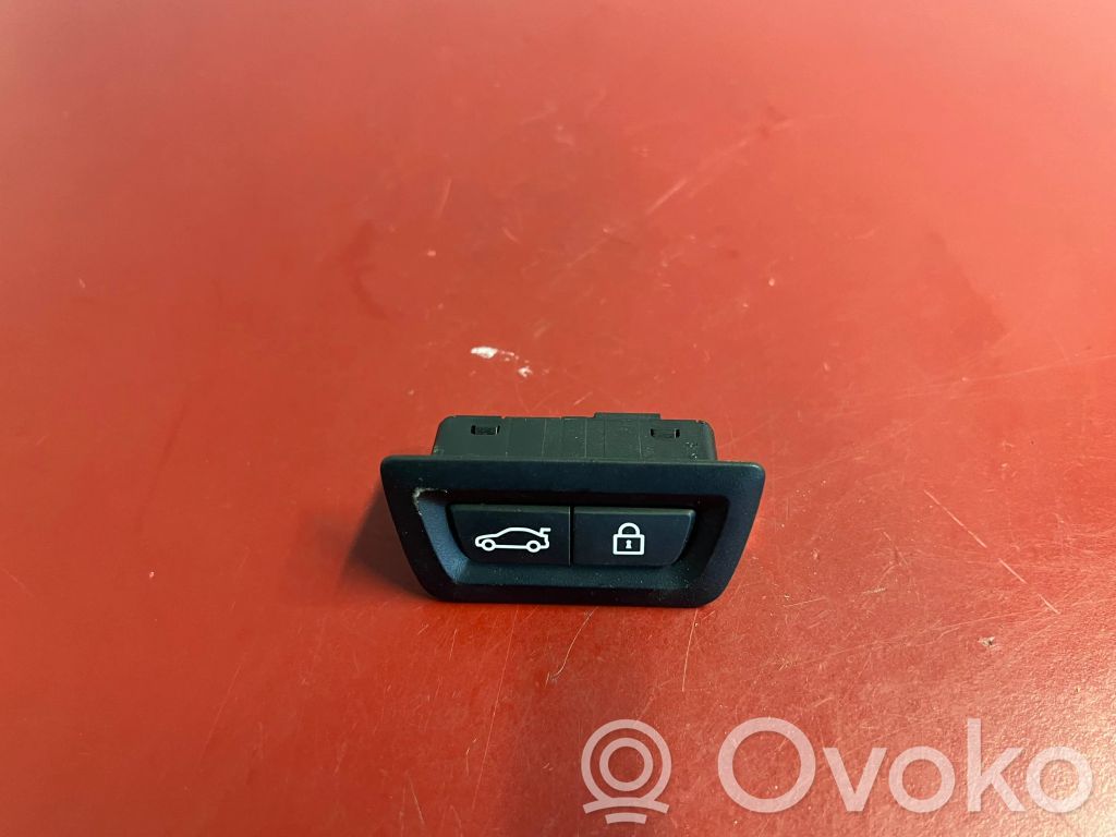 Tailgate/boot open switch button   9275121,61319275121