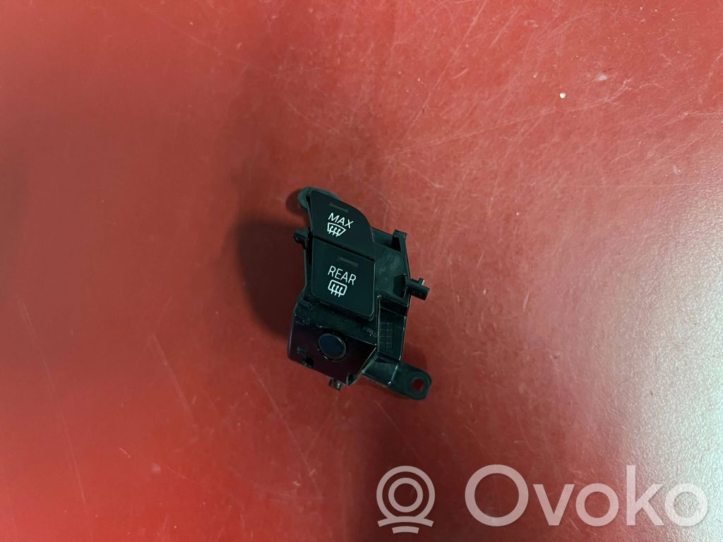 BMW X1 U11 Windscreen/window heater switch 