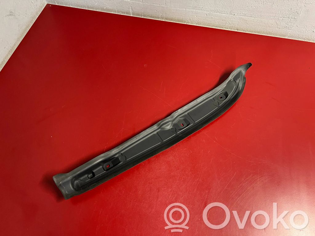BMW X1 U11 Fender end trim 