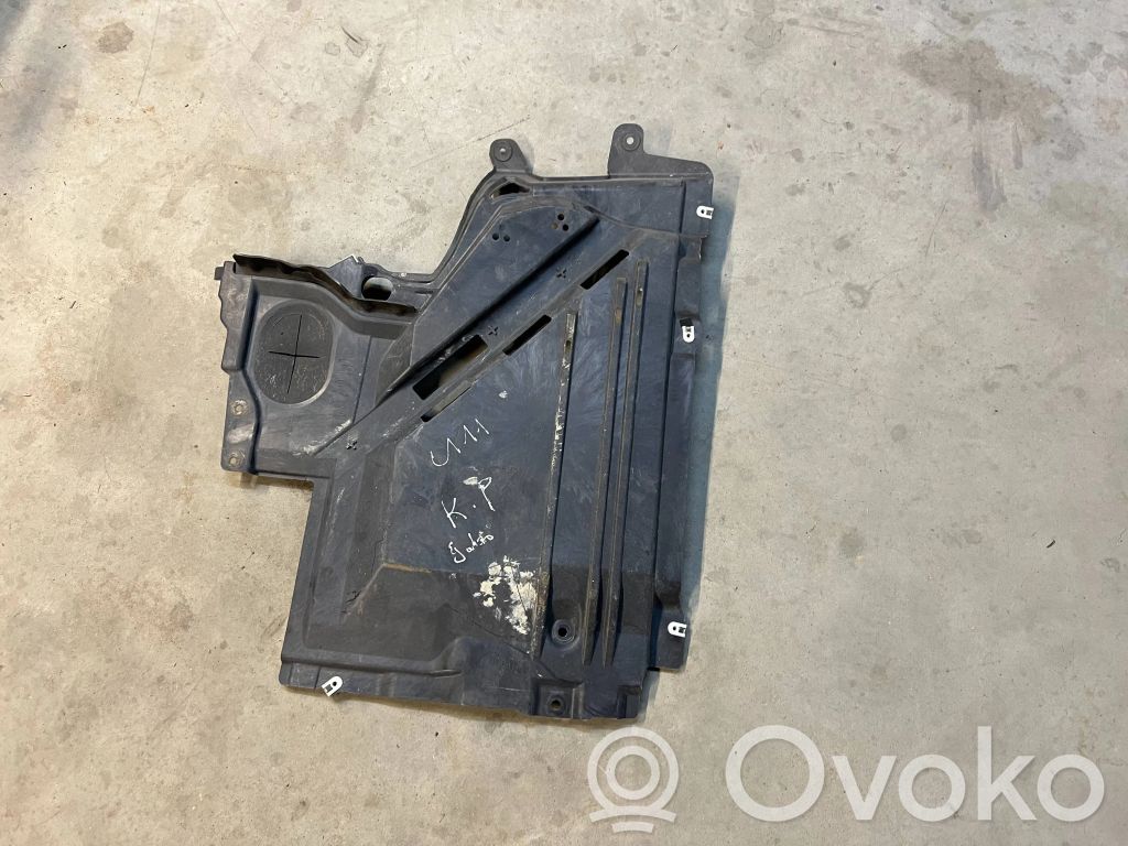 BMW X1 U11 Šoninė dugno apsauga 