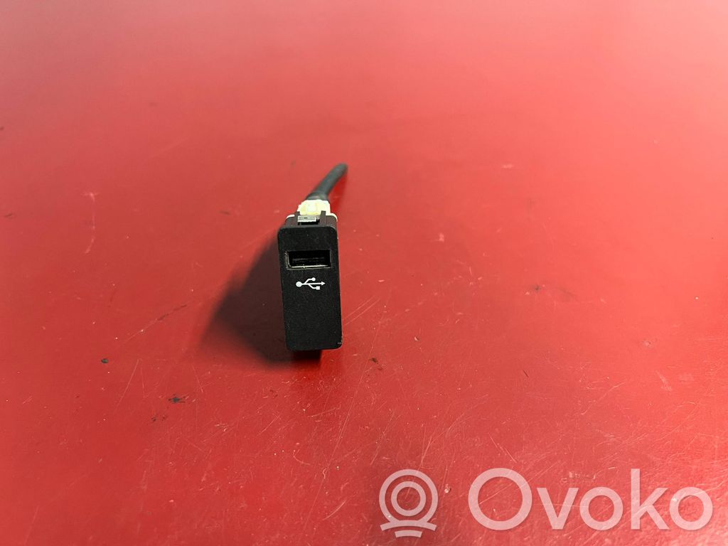 BMW X1 F48 F49 USB socket connector 