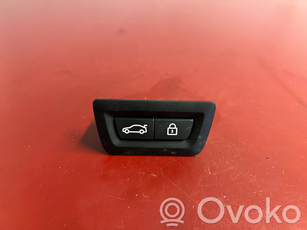 BMW X1 F48 F49 Botón interruptor de maletero abierto 