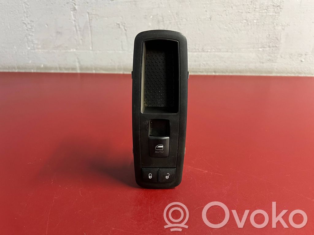 Chrysler Town & Country V Electric window control switch 