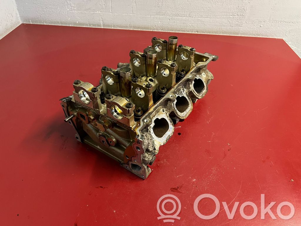 Chrysler Town & Country V Engine head 