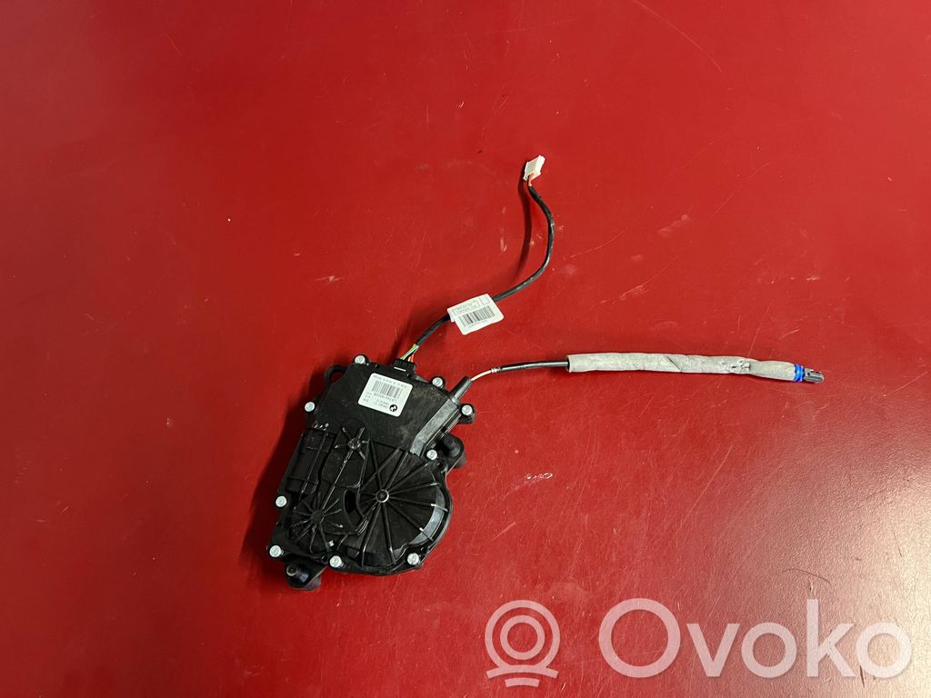 BMW X5 G05 Siłownik elektryczny podnoszenia klapy tylnej / bagażnika 
