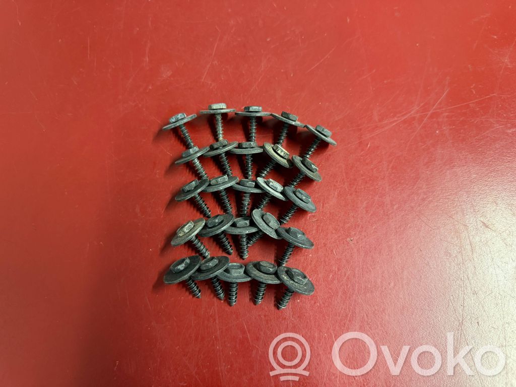 BMW X3 G01 Tuercas/tornillos 