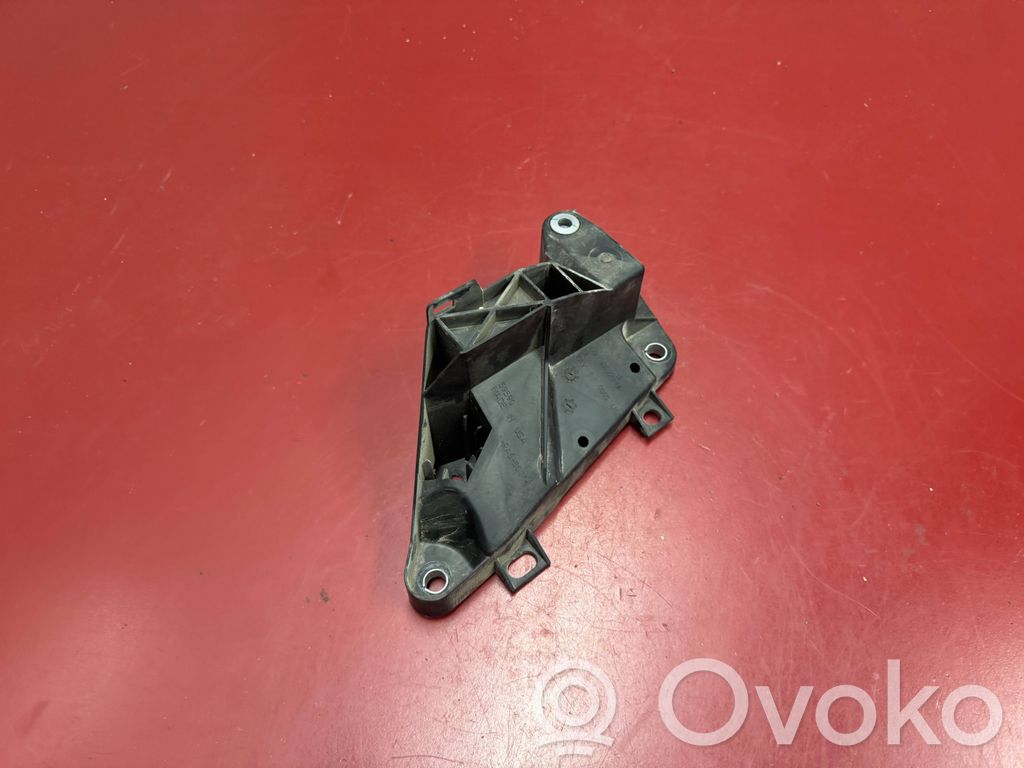 Chrysler Pacifica Radiator support slam panel bracket 