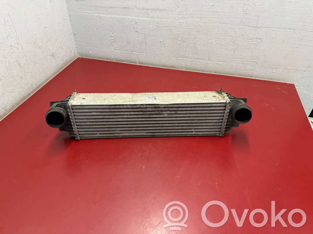 BMW 5 F10 F11 Chłodnica powietrza doładowującego / Intercooler 