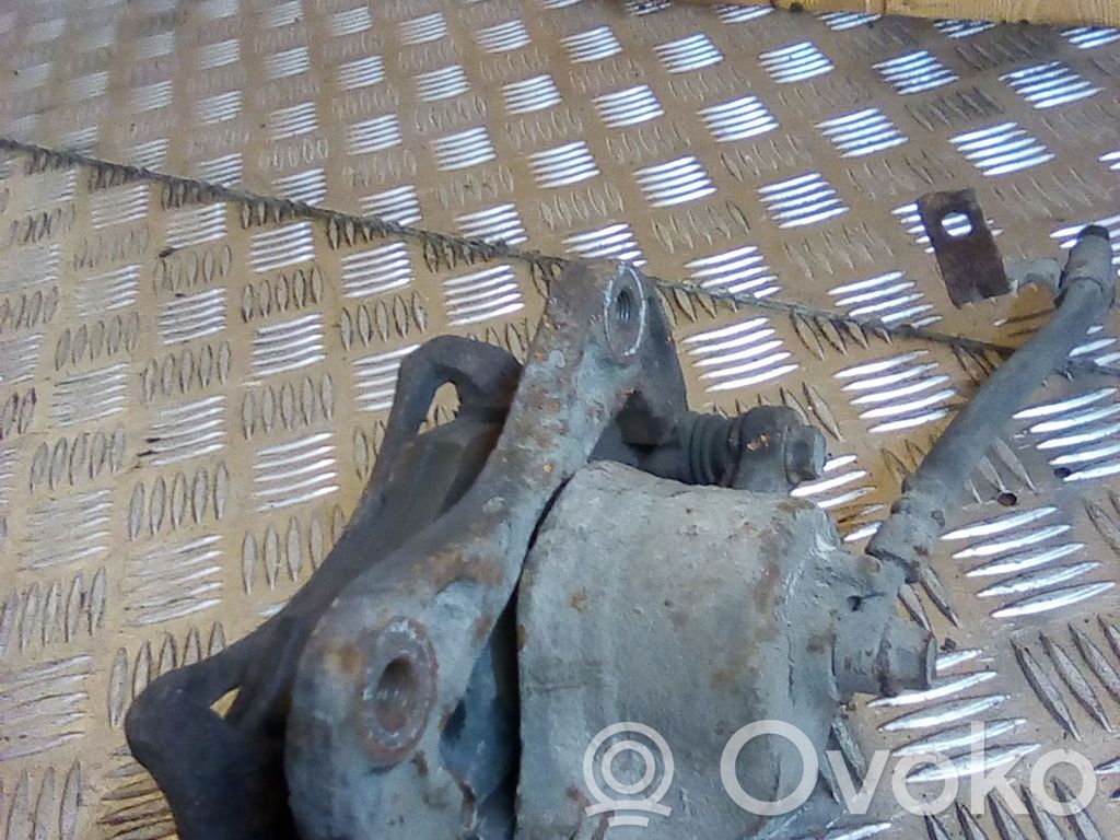 Hyundai Matrix Etujarrusatula 