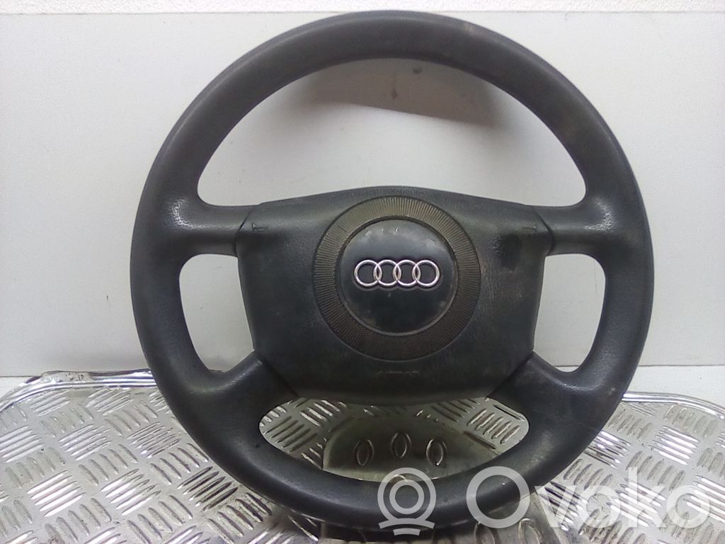 Audi A6 S6 C5 4B Ohjauspyörä 