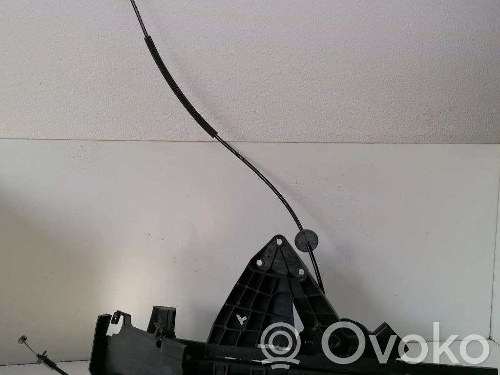 Ford Focus C-MAX Front door lock 