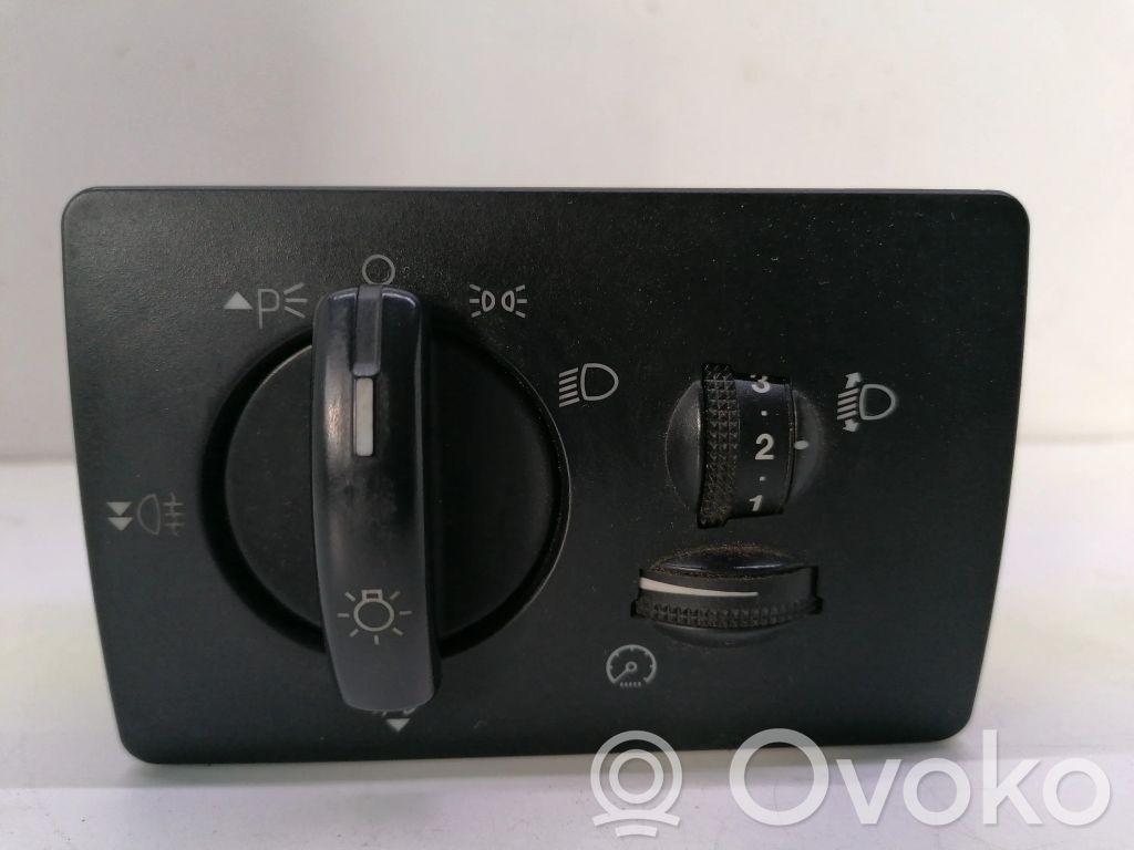 Ford Focus C-MAX Light switch 