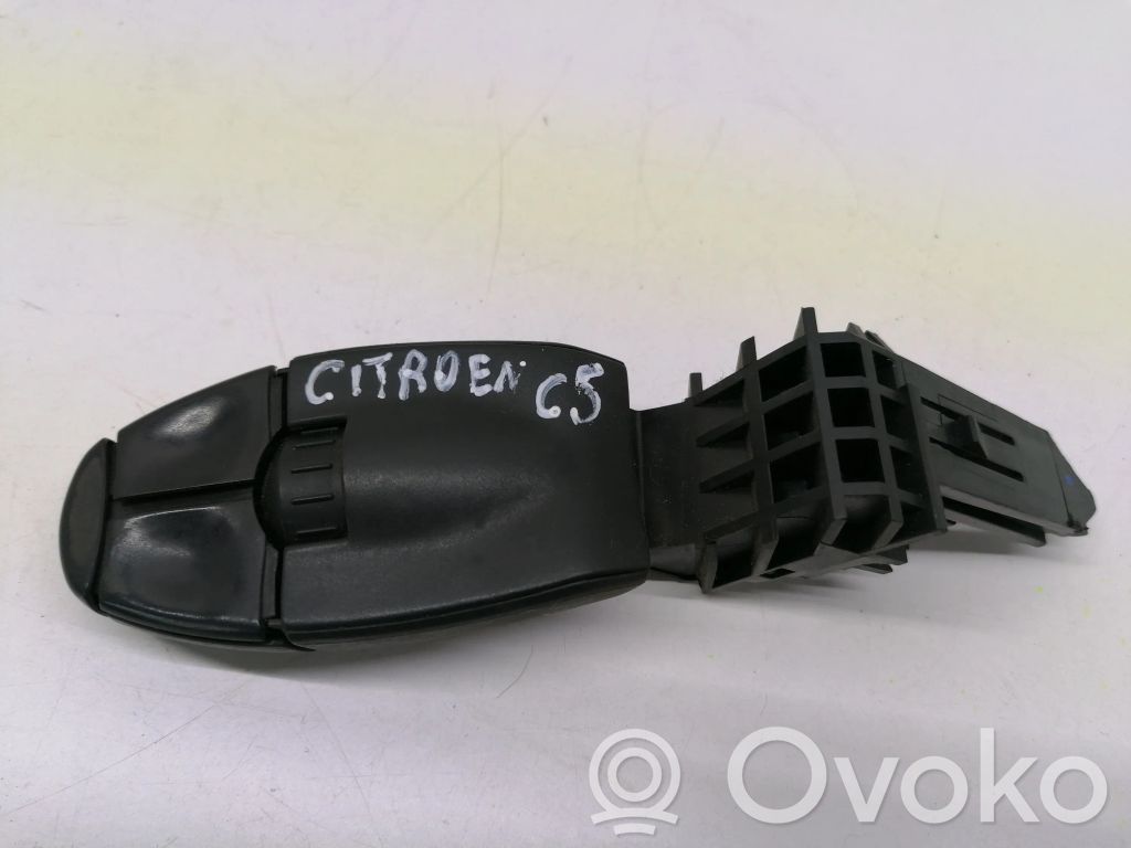Multifunctional control switch/knob   12271902