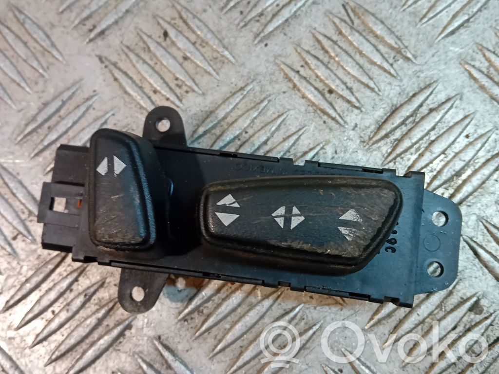 Seat control switch   460175,39754D