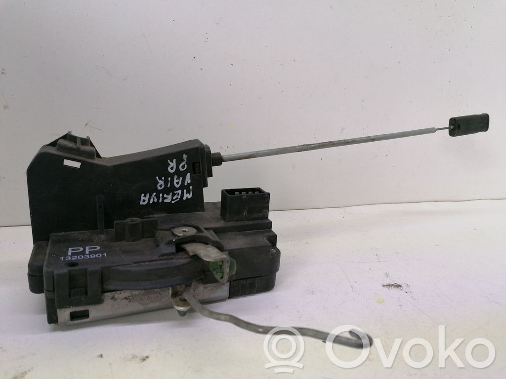 Opel Meriva A Front door lock 