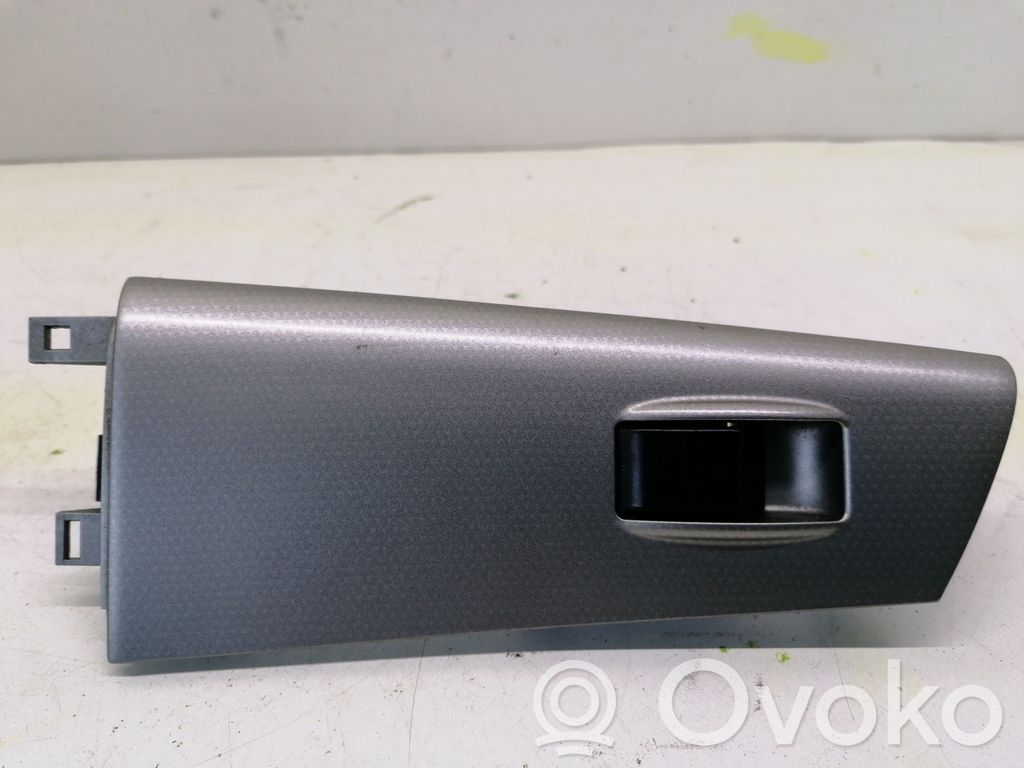 Toyota Corolla E120 E130 Electric window control switch 