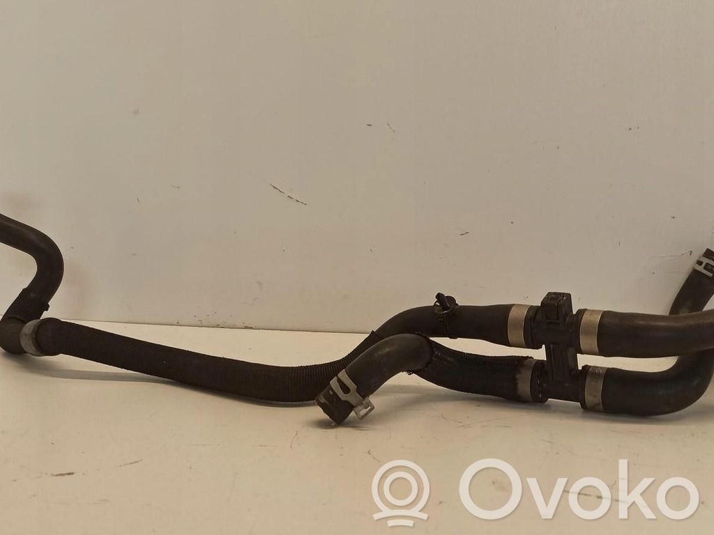 Volvo V60 Tubo flessibile del liquido di raffreddamento del motore 