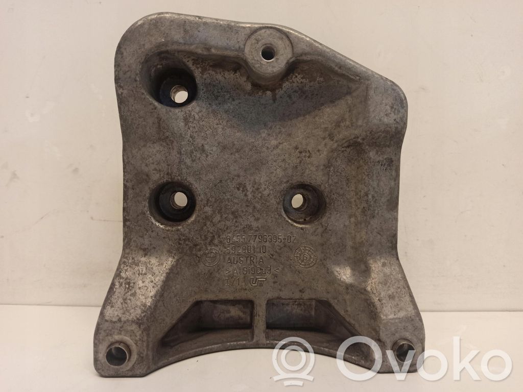 BMW 5 E60 E61 Support de compresseur de clim 
