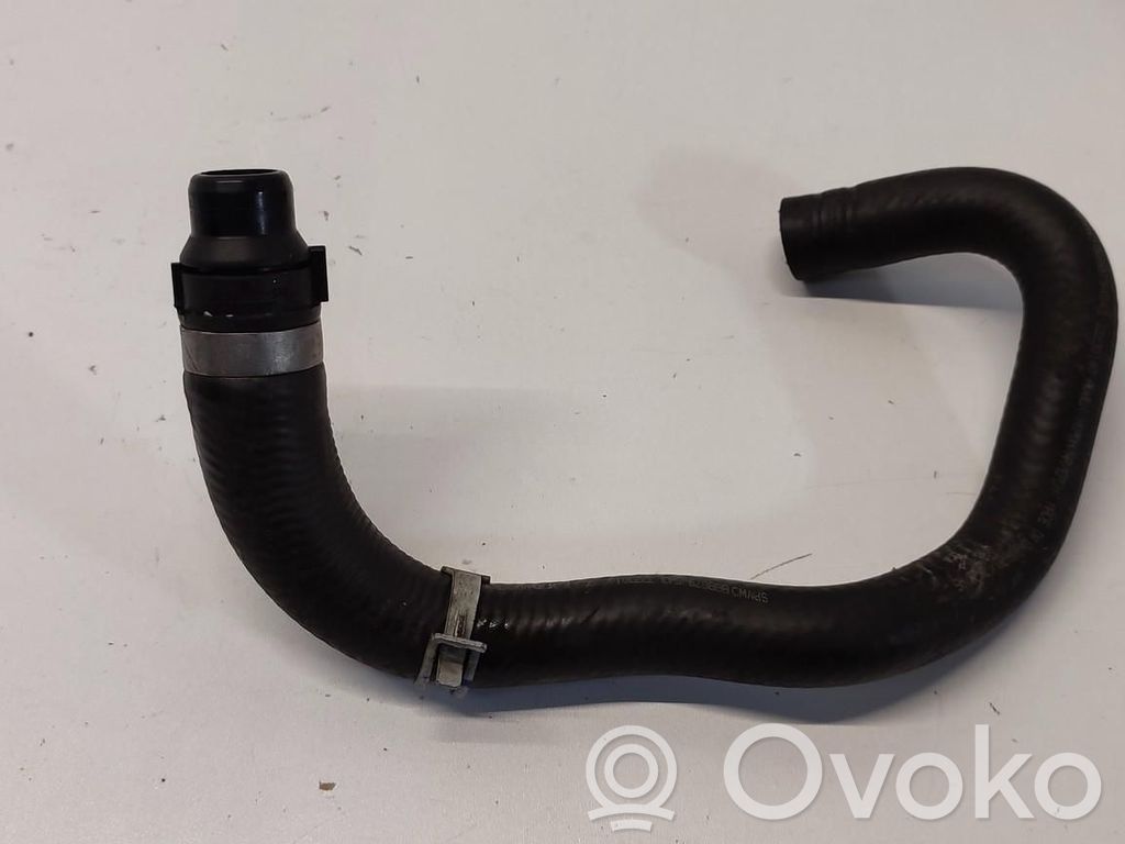 Volvo XC40 Engine coolant pipe/hose 