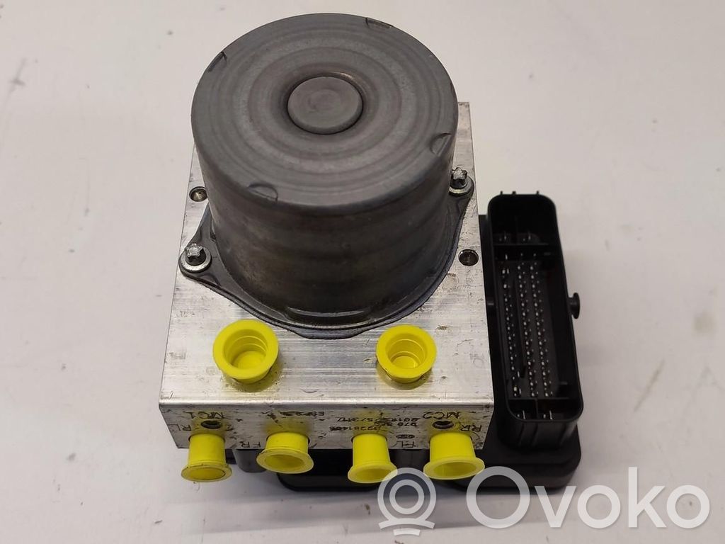 Volvo XC40 ABS bloks 