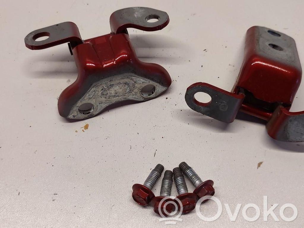 Rear door hinge set
