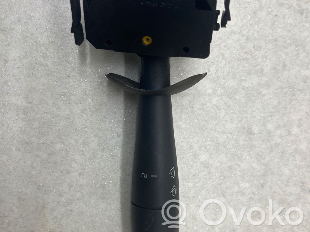 Nissan Primastar Wiper control stalk 