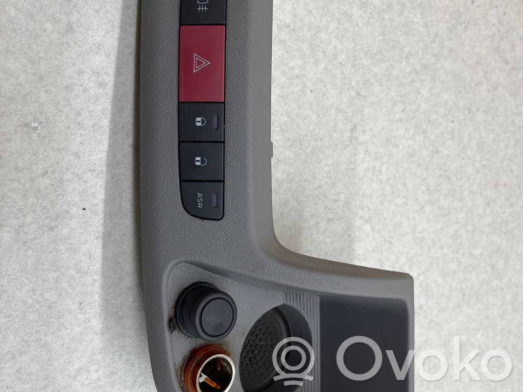 Peugeot Boxer Hazard light switch 