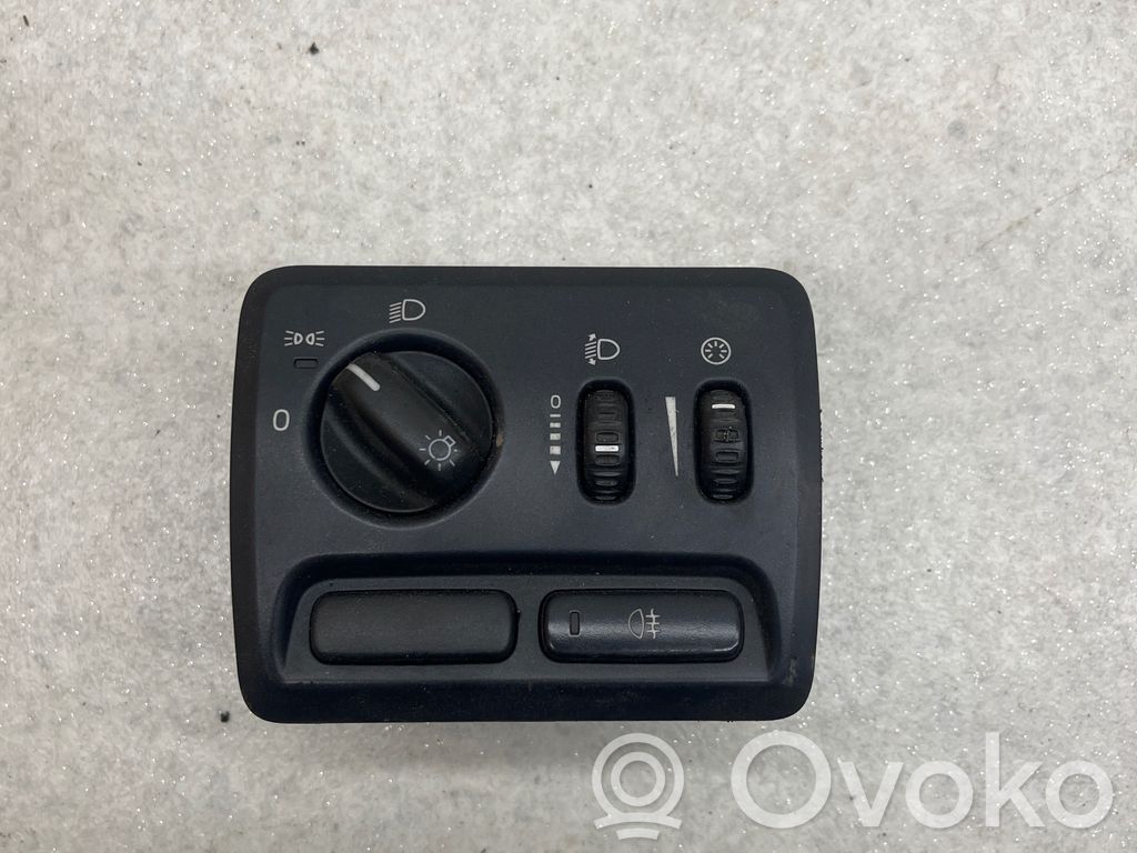 Volvo V70 Light switch 