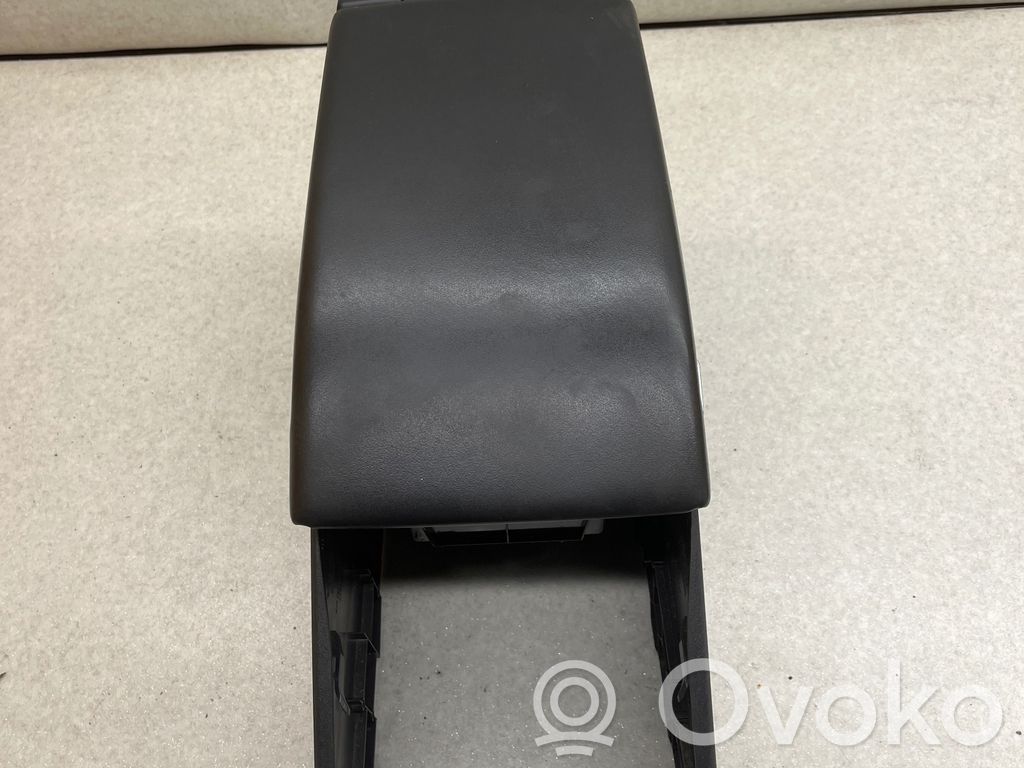 Armrest   1156595,30722553