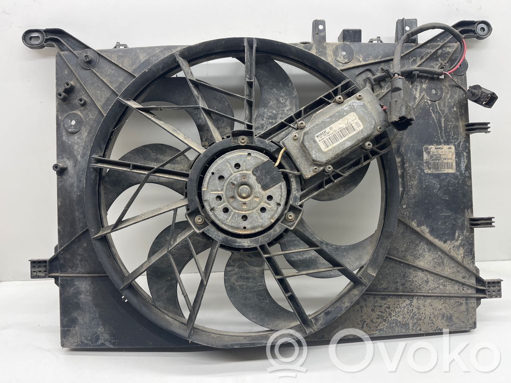 Volvo V70 Elektrisks radiatoru ventilators 