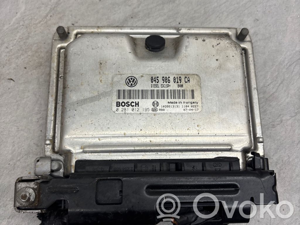 Volkswagen Polo IV 9N3 Engine control unit/module 
