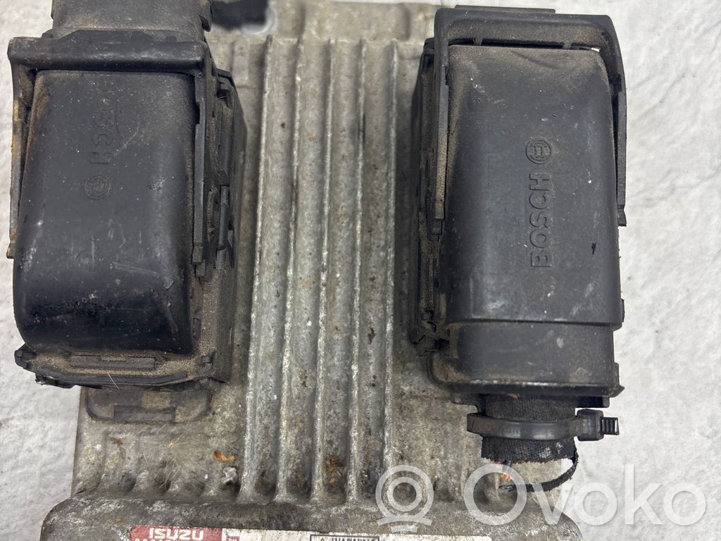 Opel Meriva B Engine control unit/module 