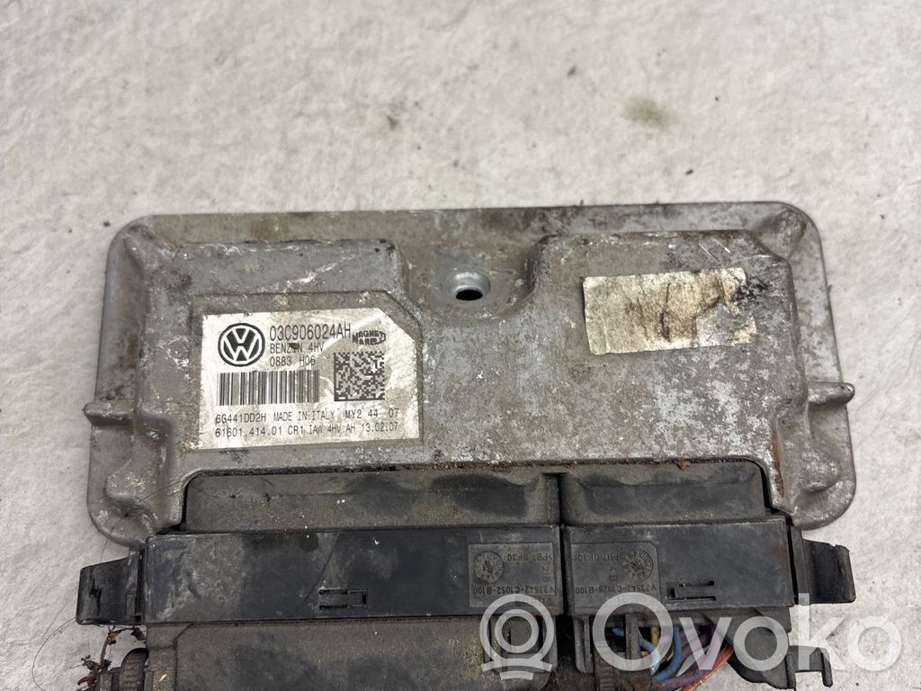Volkswagen Golf Plus Engine control unit/module 