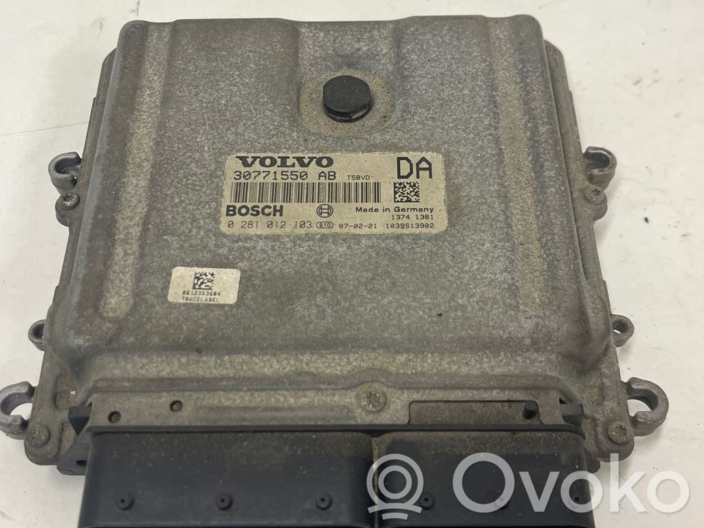 Engine control unit/module   30771550,0281012103,1039S13902