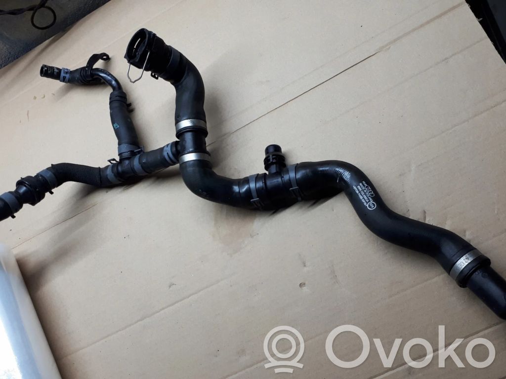 Audi A4 S4 B9 8W Engine coolant pipe/hose 
