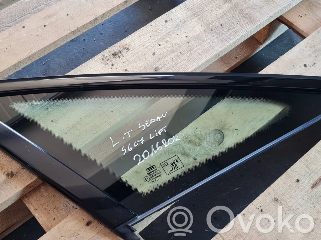 Audi A6 C7 Rear side window 
