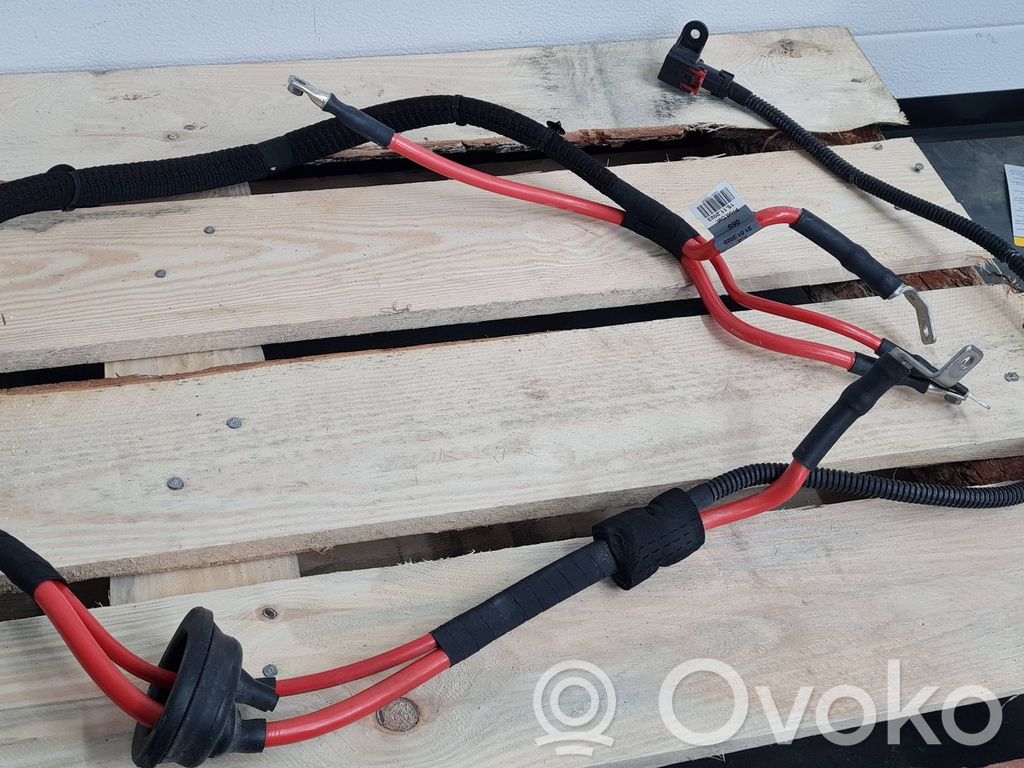Cable positivo (batería)   4M0971225CD