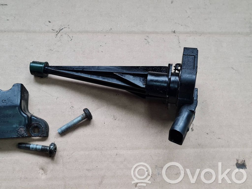Audi A4 S4 B9 Oil level sensor 