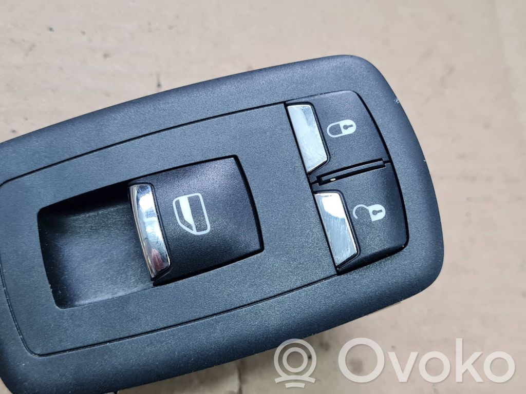 Maserati Quattroporte Electric window control switch 