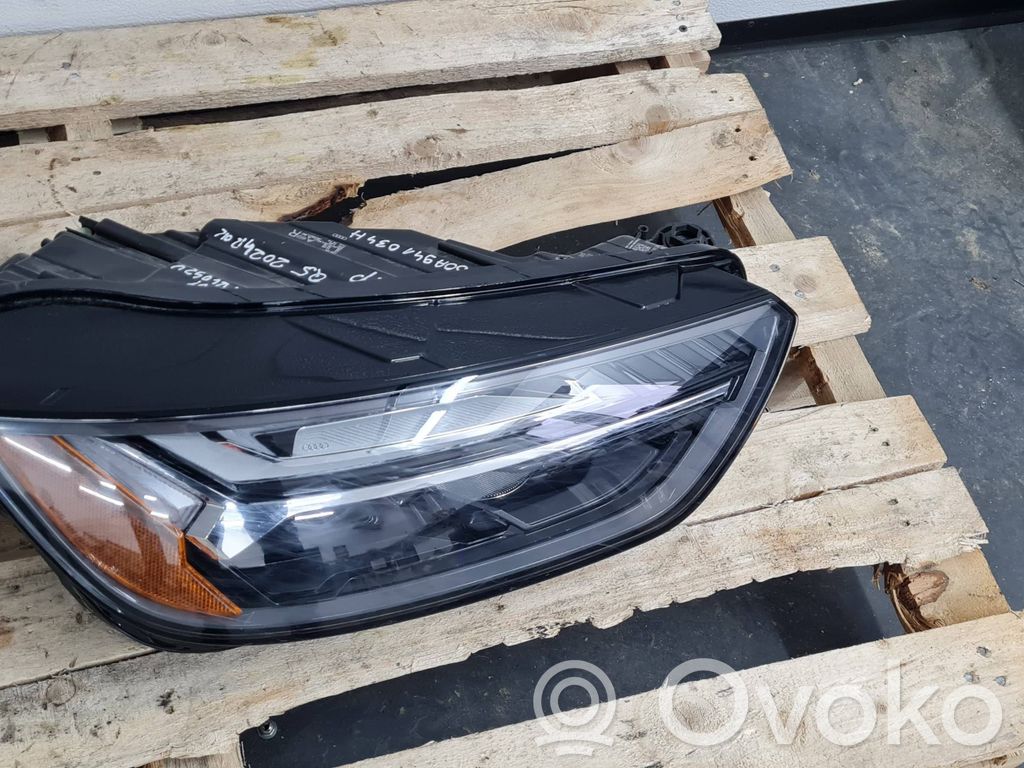 Audi Q5 SQ5 FY Lampa przednia 