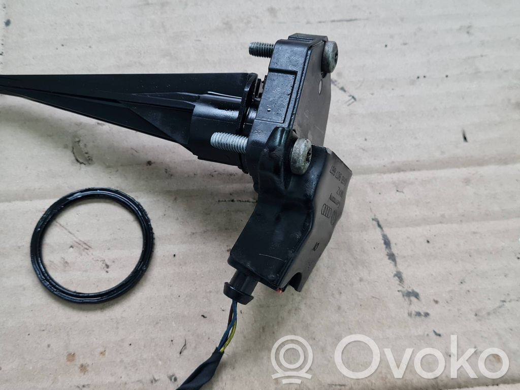 Audi A4 S4 B9 Oil level sensor 