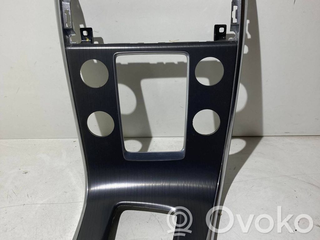 Volvo S60 Moldura de la unidad delantera de radio/GPS 