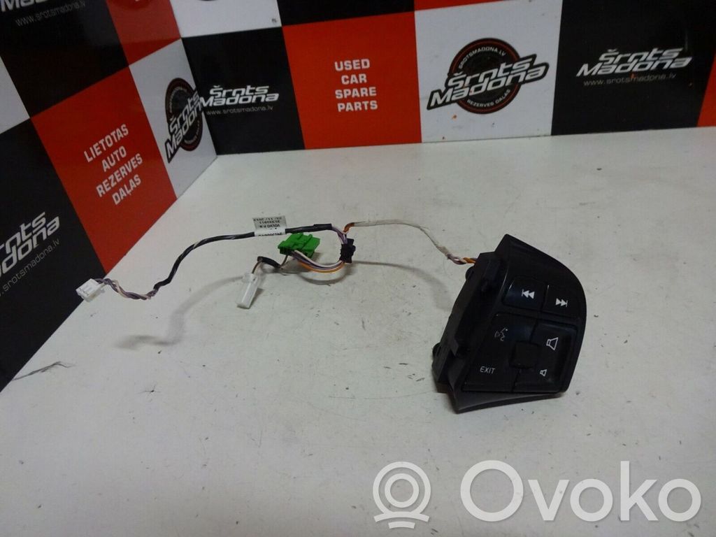 Volvo V70 Przełącznik / Przycisk kierownicy 