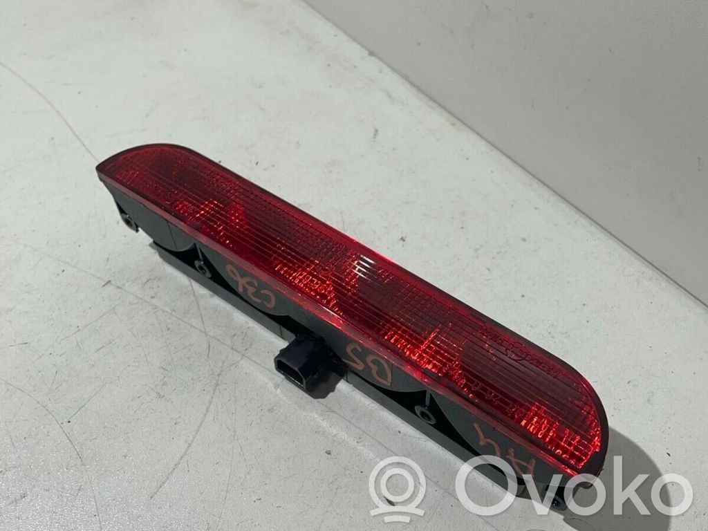 Audi A4 S4 B5 8D Trzecie światło stop 