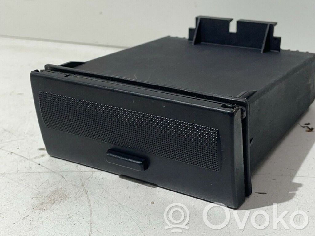 Audi A4 S4 B5 8D Guantera 