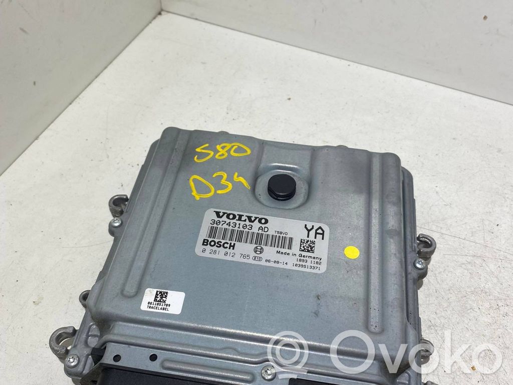 Volvo S80 Engine control unit/module 