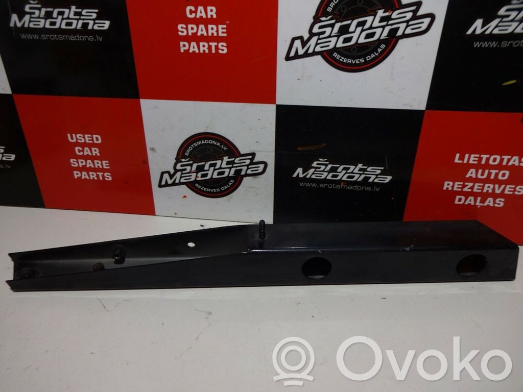 Audi A2 Laikiklis sparno 