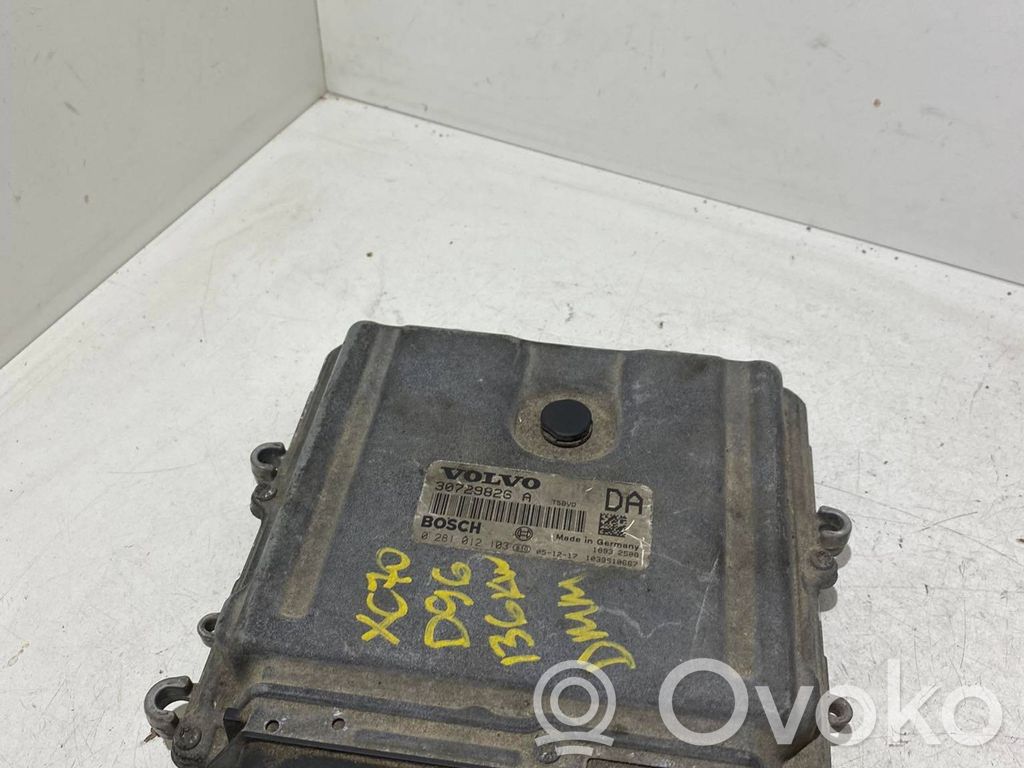 Engine control unit/module   30729826A,0281012103,1039S10667