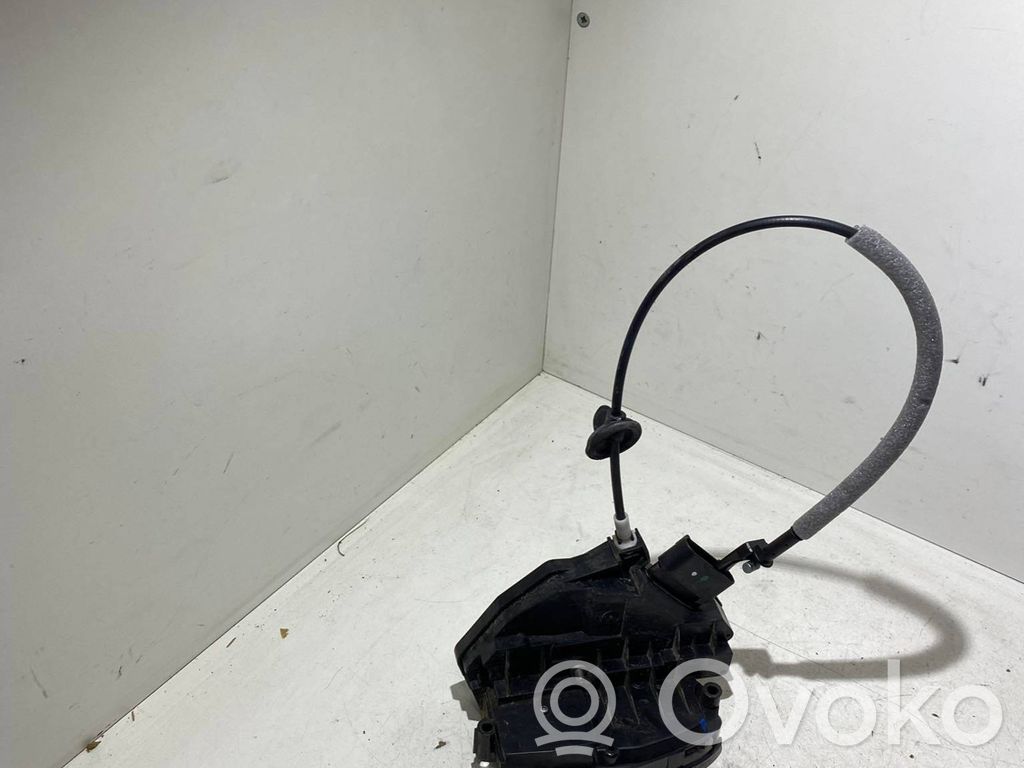 Volvo S60 Front door lock 